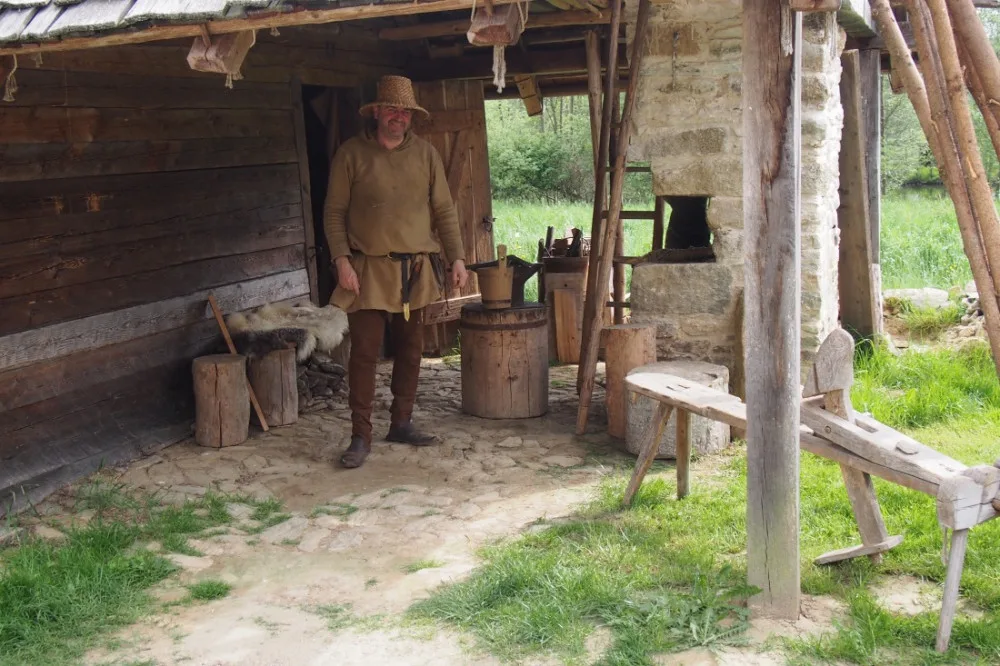 V historickém parku vznikne unikátní přírodní osada s využitím know-how středověkého stavitelství
