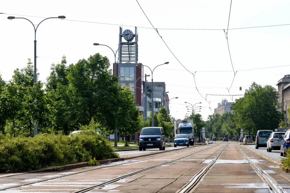 Kilometrový úsek tramvajové trati na Koterovské čeká oprava, stavební práce se dotknou i řidičů aut