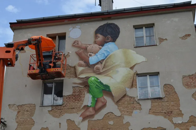 Co si myslí zastupitelé Plzně o streetartové výzdobě nevzhledných městských ploch díky festivalu Wallz?