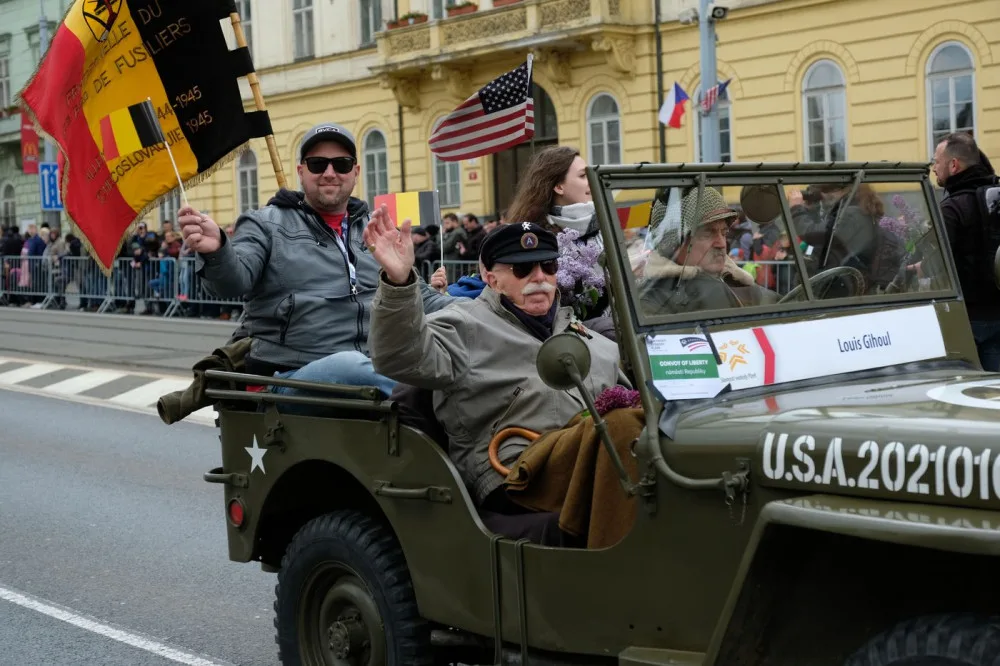 Ve věku nedožitých 99 let zemřel Louis Gihoul, slavný belgický veterán a osvoboditel západních Čech