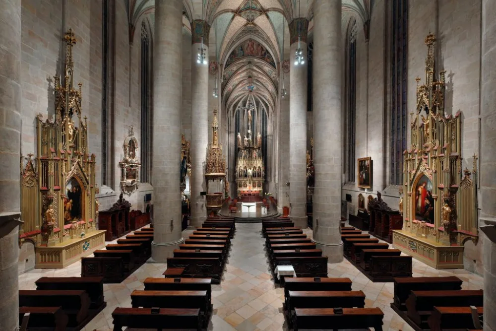 Revitalizace katedrály sv. Bartoloměje v Plzni