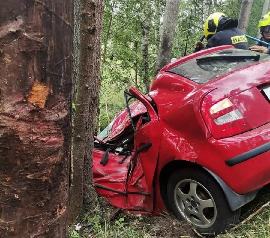 Tragická nehoda na severním Plzeňsku si vyžádala život jednoho motoristy