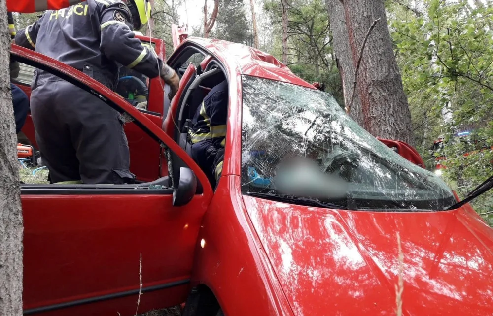 Tragická nehoda na severním Plzeňsku si vyžádala život jednoho motoristy