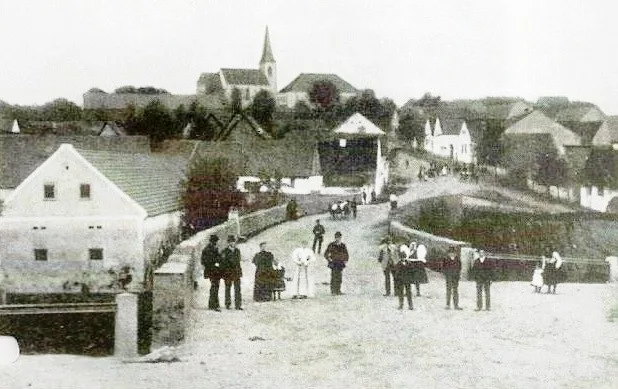 Litice shání historické fotografie