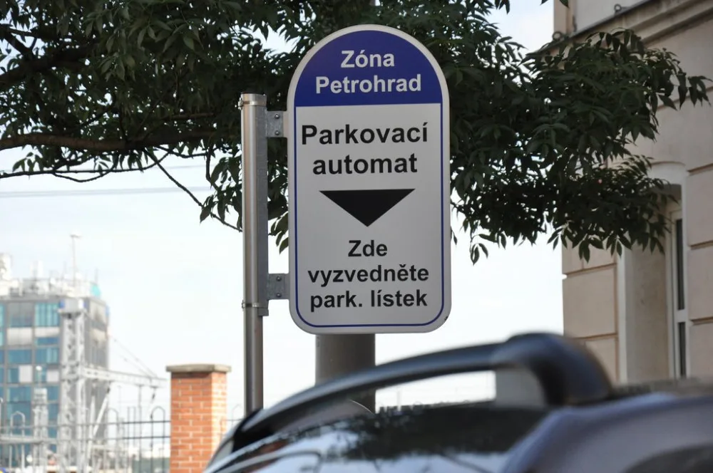 Konec parkování zdarma, Plzeň rozšiřuje zóny placeného stání na další městské části