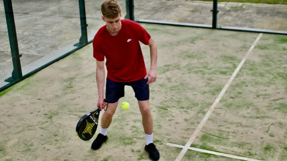 Padel si na západě Čech zahrajete jedině v Klatovech, kde vyrostl nový unikátní kurt