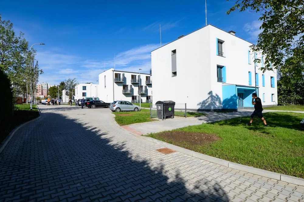 Plzeň dokončila stavbu 18 bytových domů v Zátiší, jde o jeden z největších městských projektů v ČR