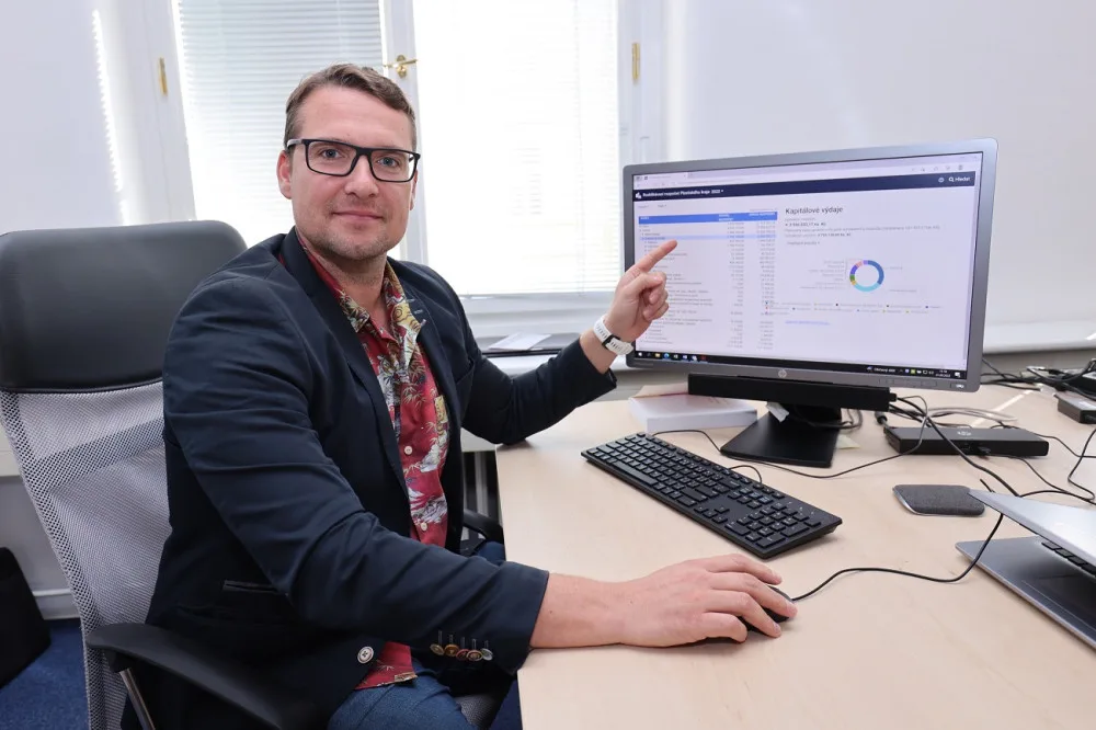 Zájemci se mohou podívat, jak hospodaří Plzeňský kraj, úřad na webu spustil rozklikávací rozpočet