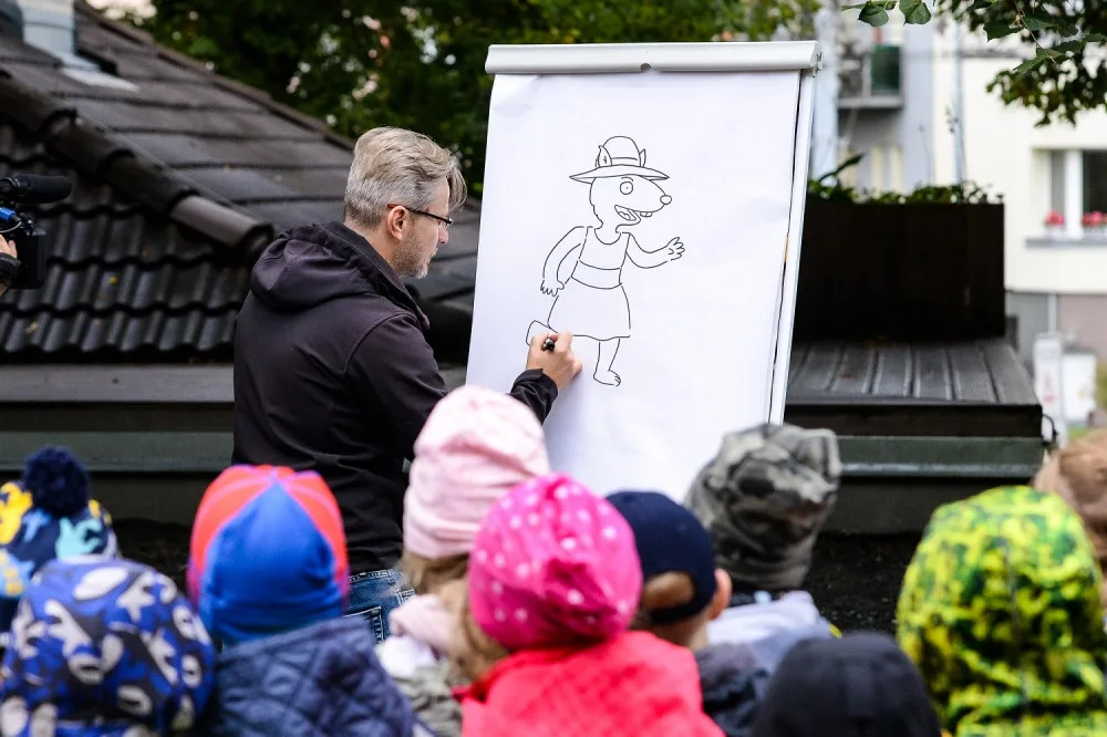 Oblíbený lesopark láká na novou naučnou stezku, dětem ukáže život včel i další zajímavosti