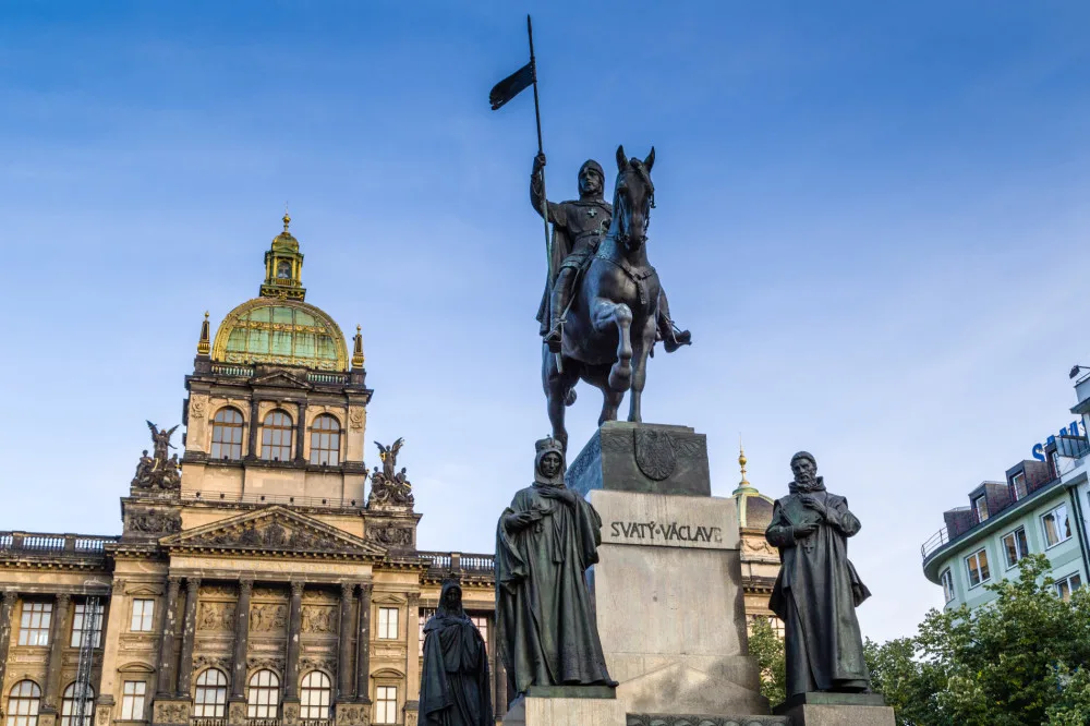 Česko si dnes státním svátkem připomíná svatého Václava. Původně šlo pouze o památný den