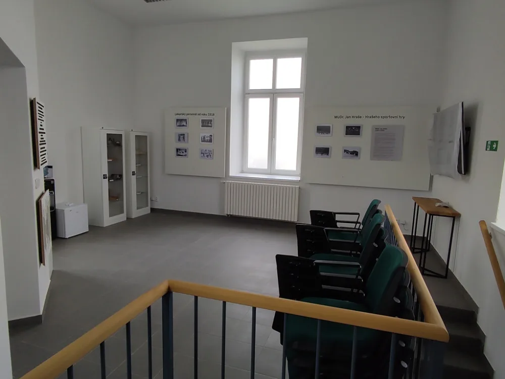 V areálu psychiatrické nemocnice opravili vodárenskou věž, budou tam skupinové terapie