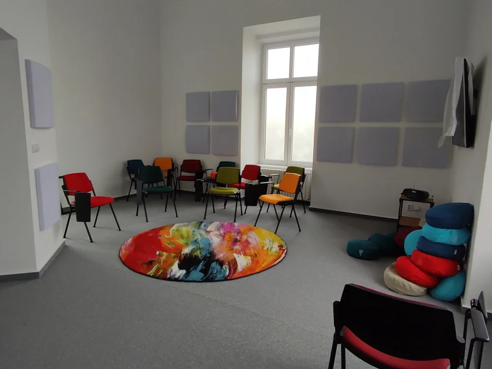 V areálu psychiatrické nemocnice opravili vodárenskou věž, budou tam skupinové terapie