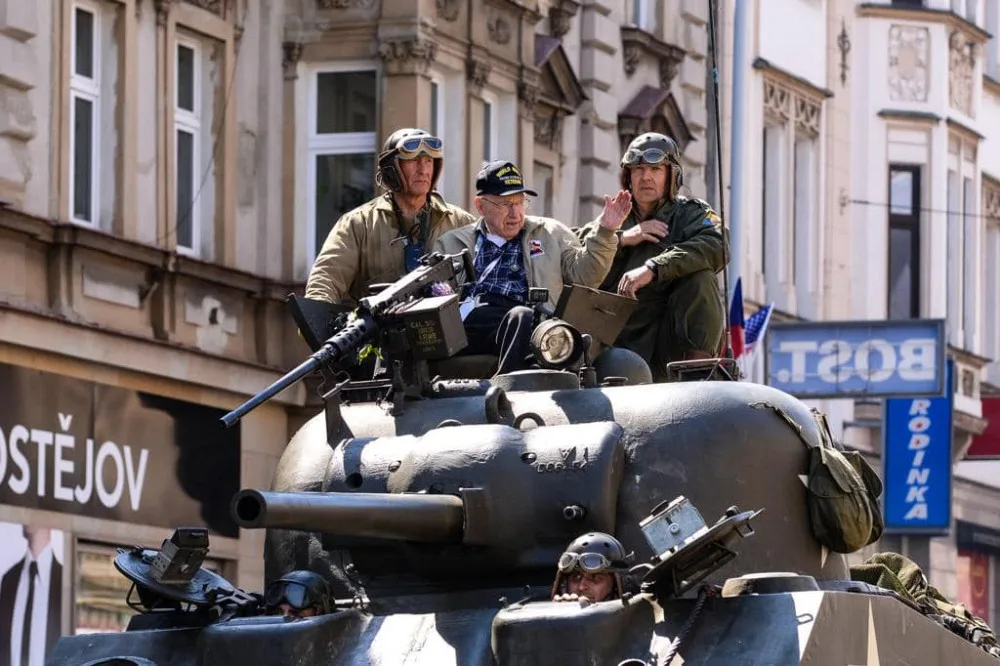 foto: KVH 16th Armored Division CZ