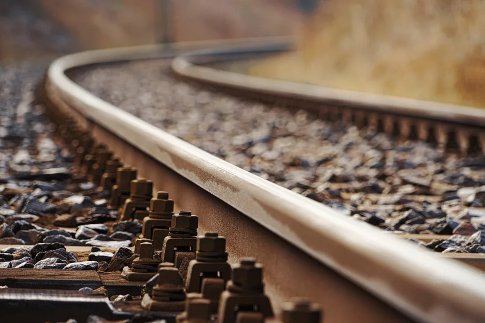 track-bed-gf106b3fa2_1920