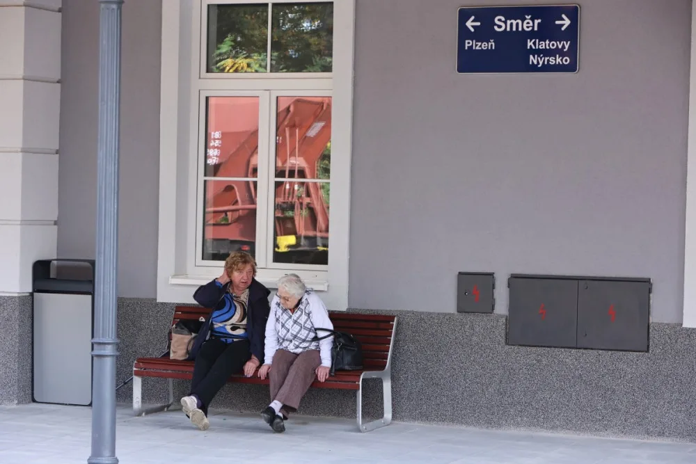 Téměř 150 let stará výpravní budova v Přešticích se dočkala obnovy za celkem 21 milionů