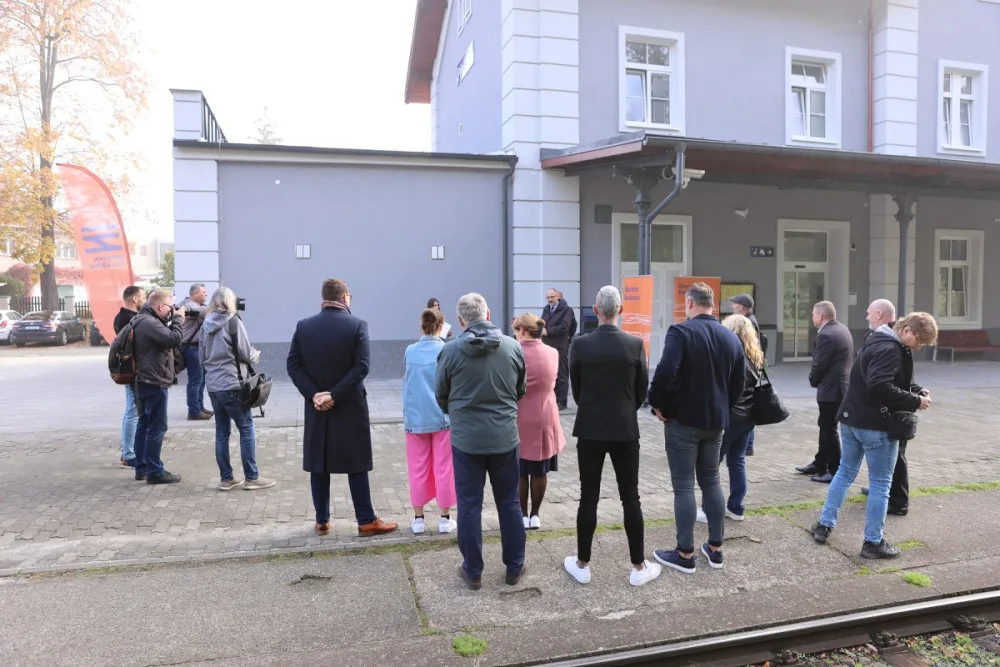 Téměř 150 let stará výpravní budova v Přešticích se dočkala obnovy za celkem 21 milionů
