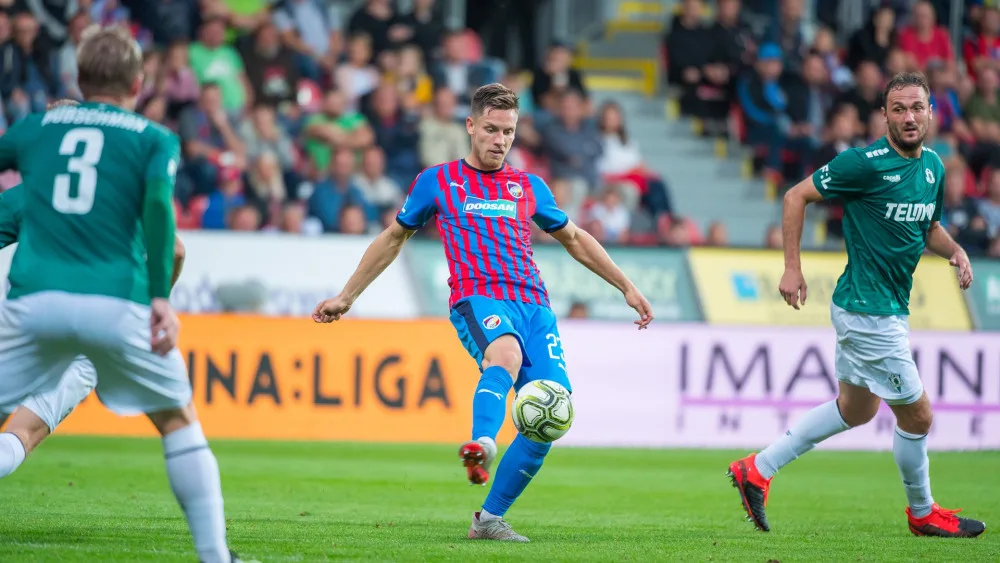 Lukáš Kalvach prodloužil s Viktorií smlouvu. Je to pro mě odměna, pochvaluje si záložník