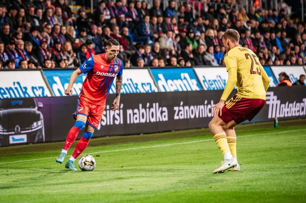 Sparta ve šlágru porazila Plzeň a ukončila její sérii 35 vítězných zápasů v nejvyšší domácí soutěži