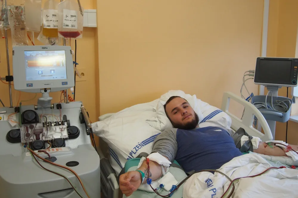 Kostní dřeň daroval v Plzni 900. dárce, krvetvorné buňky pomohou nemocnému v zahraničí