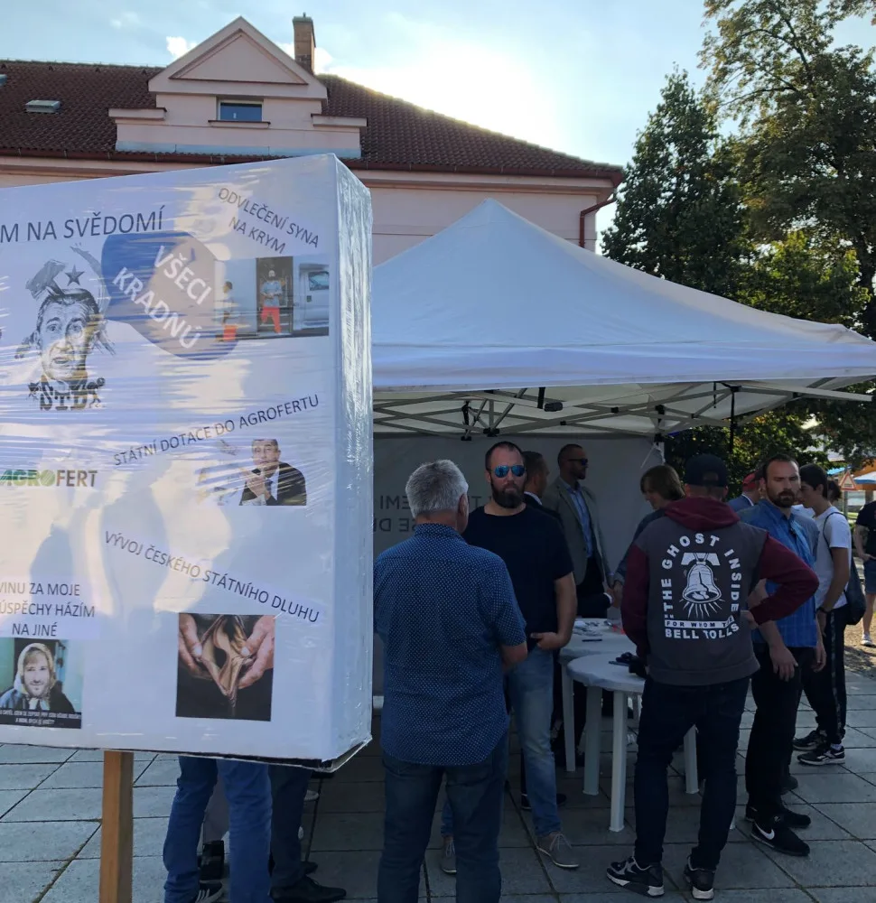 Josef Šlesinger protestoval na 37 akcích proti Andreji Babišovi