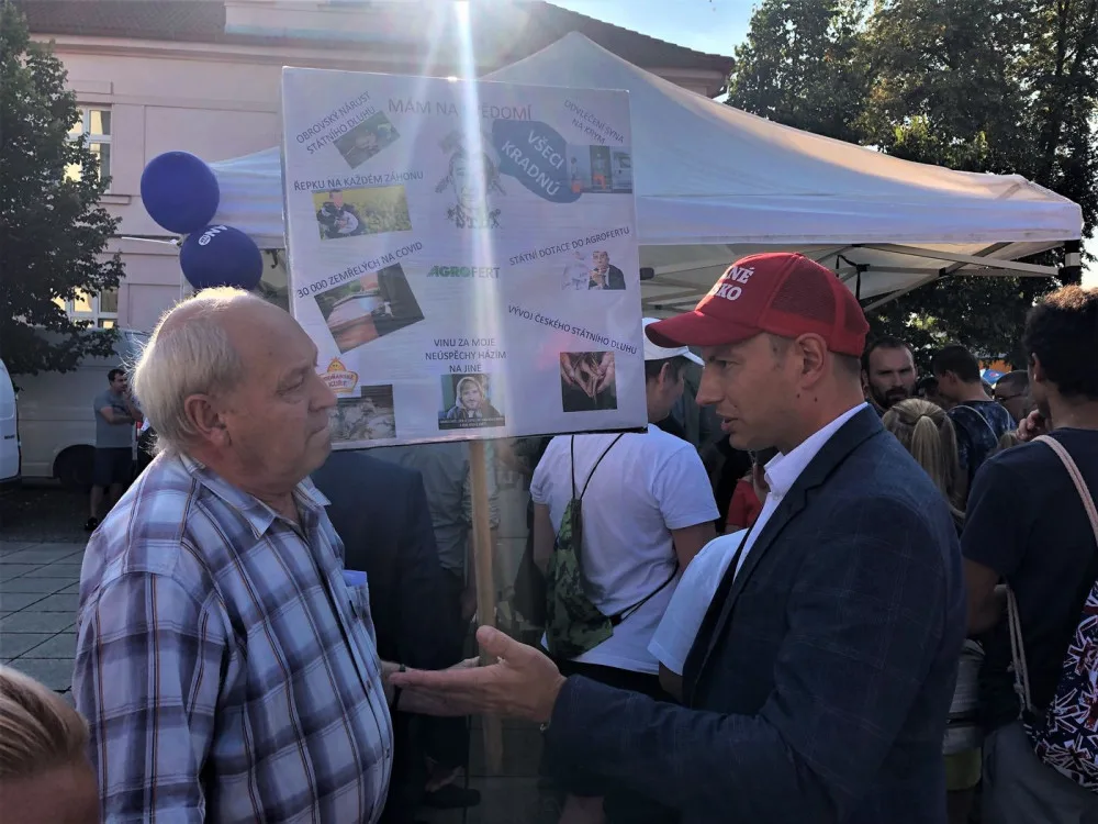 Josef Šlesinger protestoval na 37 akcích proti Andreji Babišovi