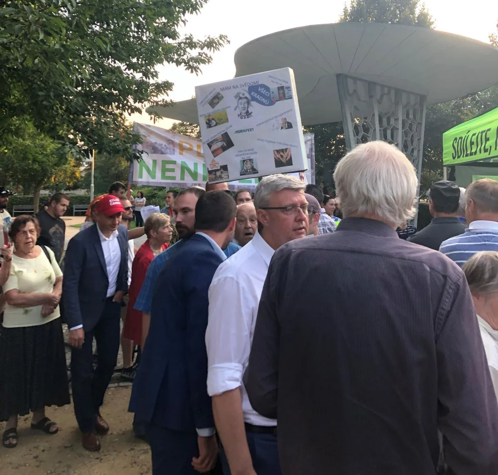 Josef Šlesinger protestoval na 37 akcích proti Andreji Babišovi