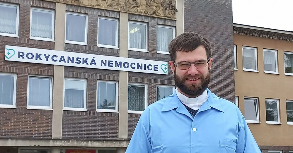 Nechávám na pacientech, o čem chtějí hovořit, říká nemocniční kaplan Tomáš Kadlec. Sejde se s nimi i v době svátků