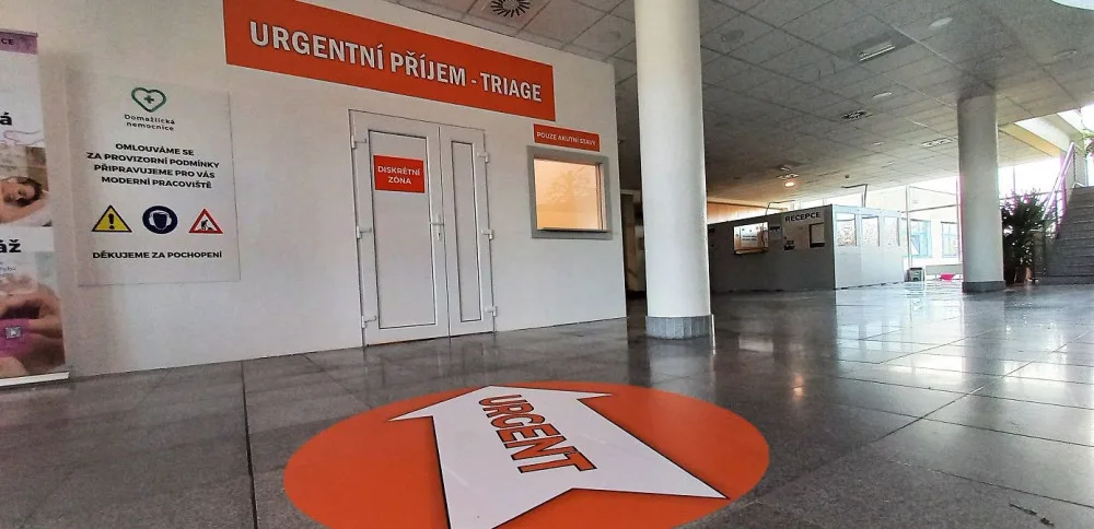 Nový režim příjmu zavádí Domažlická nemocnice pro pacienty s akutními potížemi, nejprve je čeká triáž
