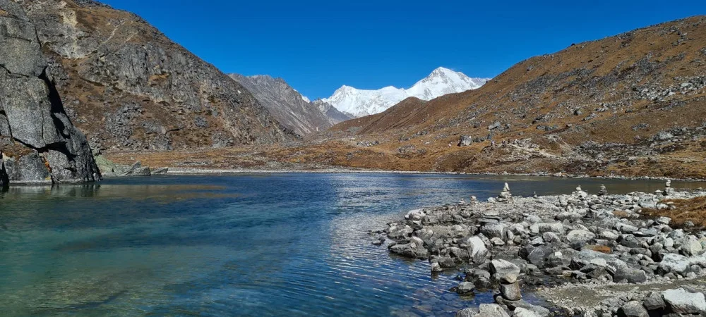 SAMA V NEPÁLU: Gokyo lakes jsou jako nepálské Lago di Garda