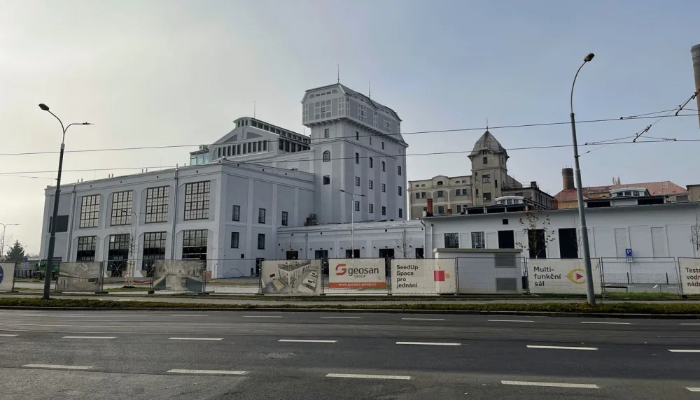 TechTower krátce před dokončením
