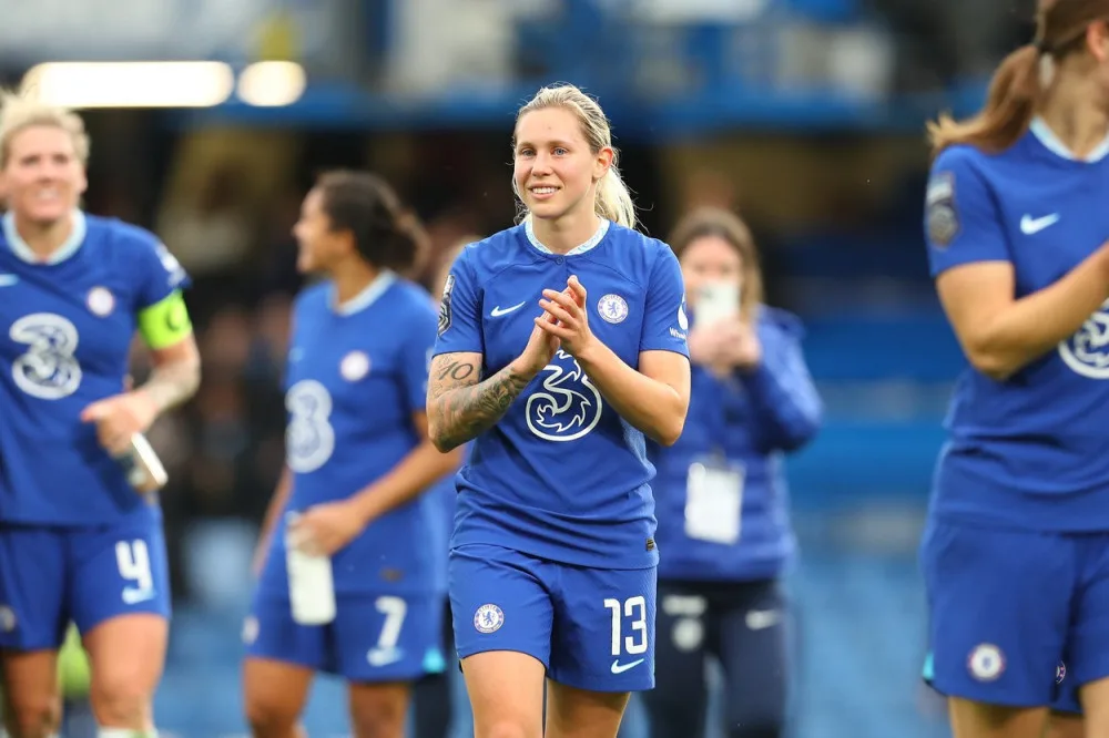 size4-size4-16740521737219-139-z-prace-na-trenink-zensky-fotbal-v-cesku-potrebuje-profesionalizaci-rika-hracka-chelsea-katerina-svi