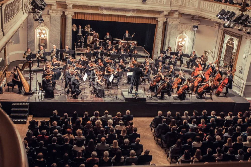 Oblíbený festival Smetanovské dny nabídne kromě tradičního tématu také cestování v 19. století