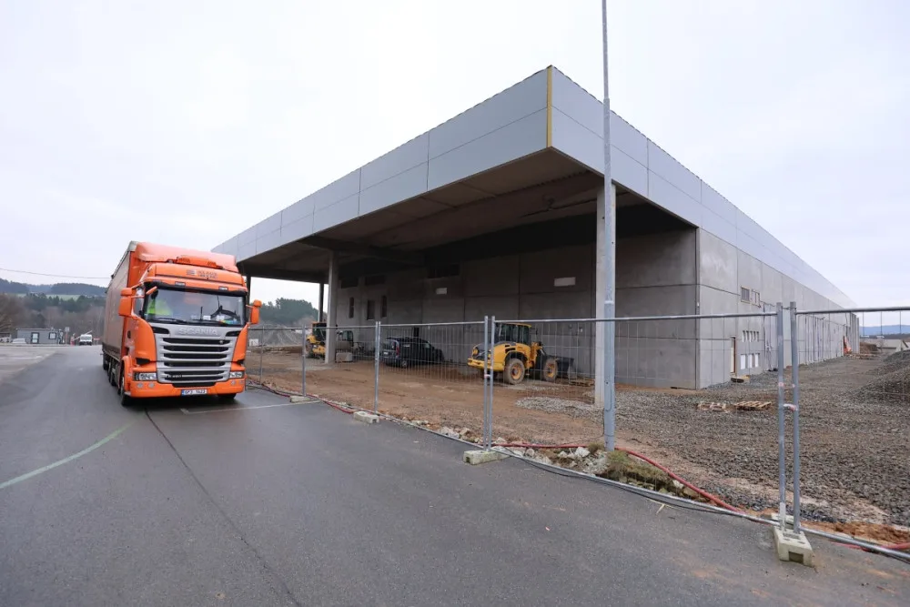Město trápí nákladní doprava, s jejím odklonem chce pomoci vedení kraje