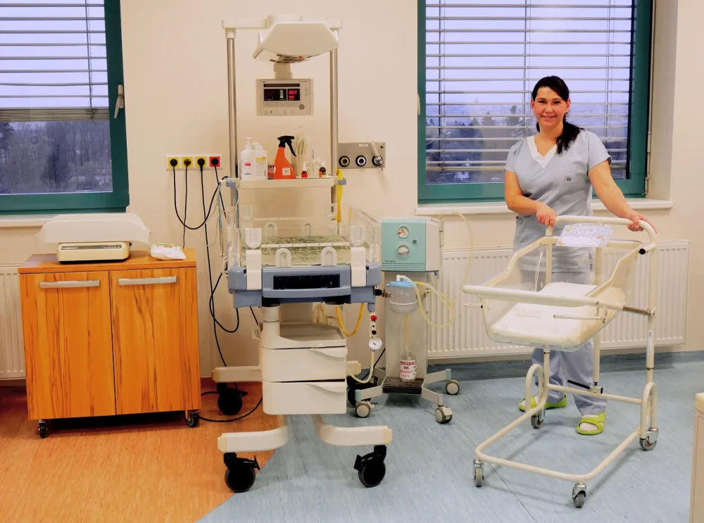 Plzeňská porodnice jde s dobou a jako první v západních Čechách nabízí nový přístup k nastávajícím maminkám