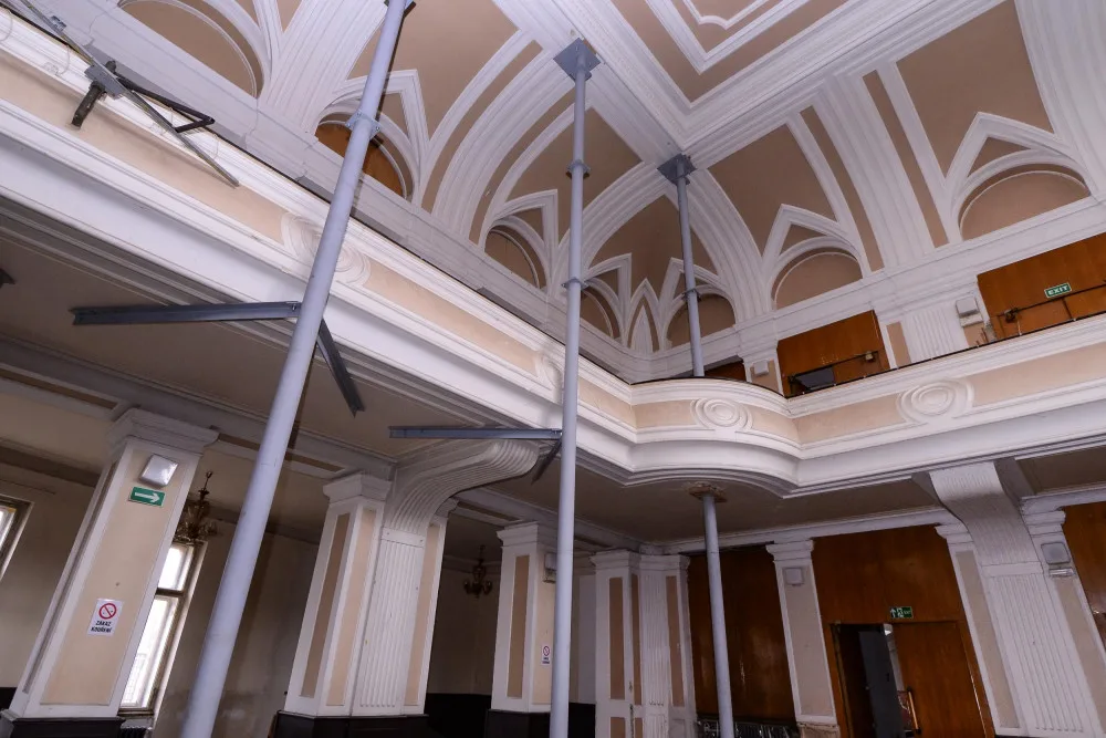 FOTO: Zchátralý Kulturní dům Peklo by po opravě mohl sloužit jako zázemí pro filharmonii