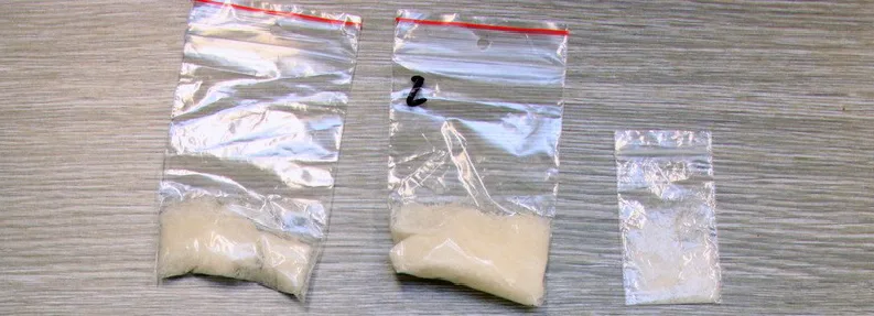 Policisté dopadli dealera pervitinu, drogy nakupoval v Plzni a dál je prodával nebo rozdával kamarádům