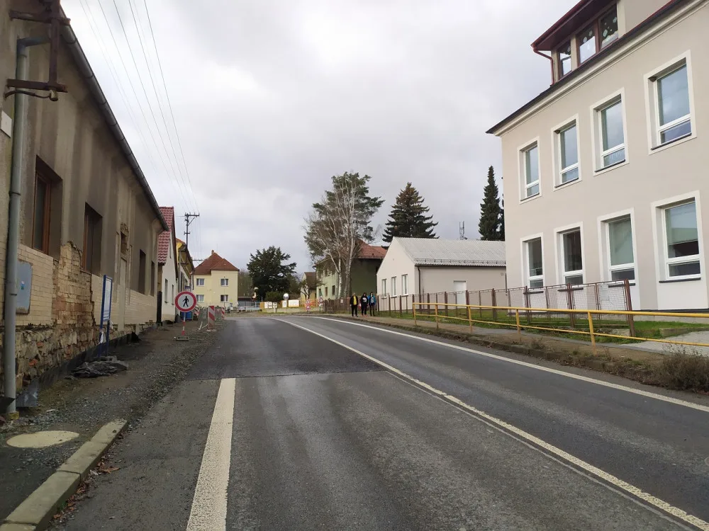 Řidiče čekají na hlavním tahu z Plzně na Tábor dopravní omezení, projedou kyvadlově