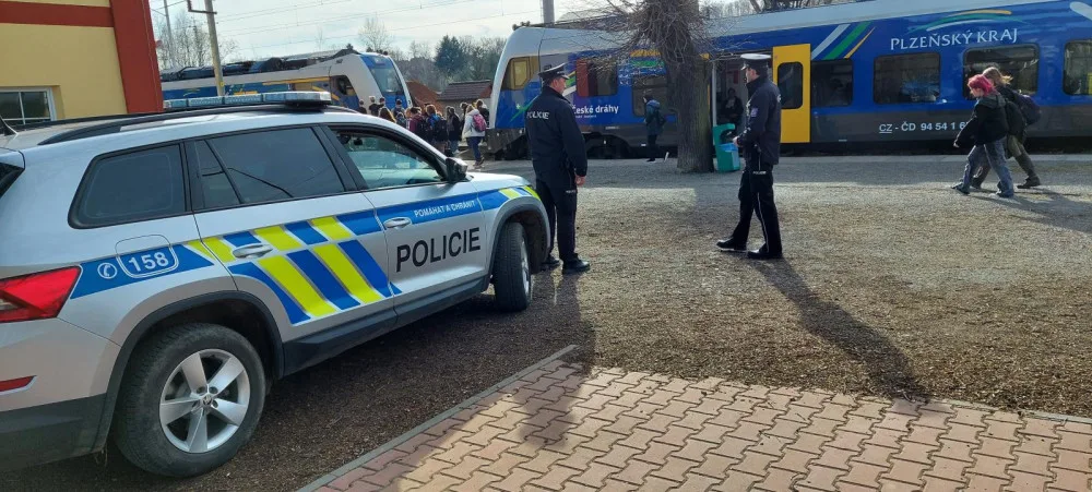 V rámci akce policisté zkontrolovali přes 200 nádraží v Plzeňském kraji