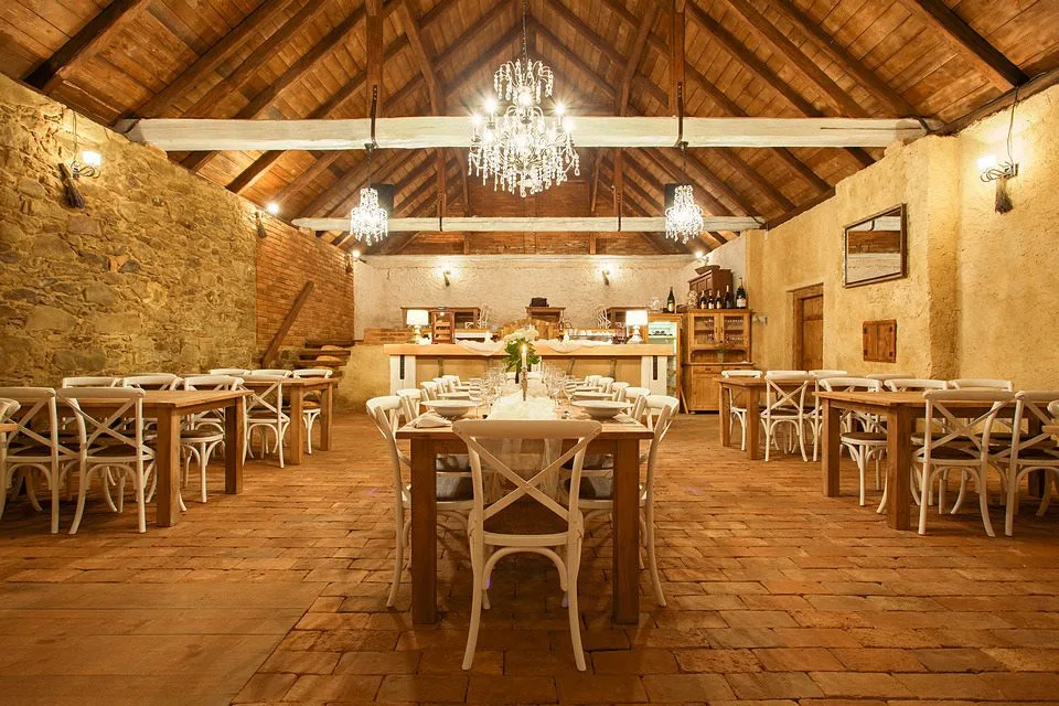 Restauraci ve stodole se podařilo hasičům zachránit