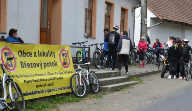 Obce vybrané pro hlubinné uložiště jaderného odpadu chystají protestní akce