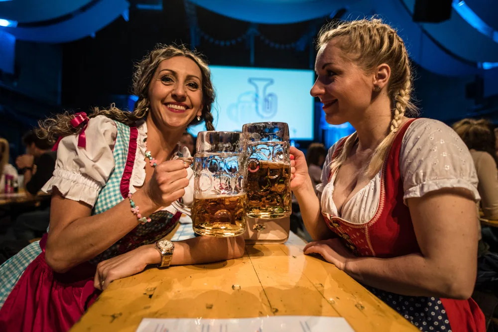 Oblíbený festival Treffpunt se vrací do Plzně již po deváté, nabídne bavorská piva, jídlo i hudbu
