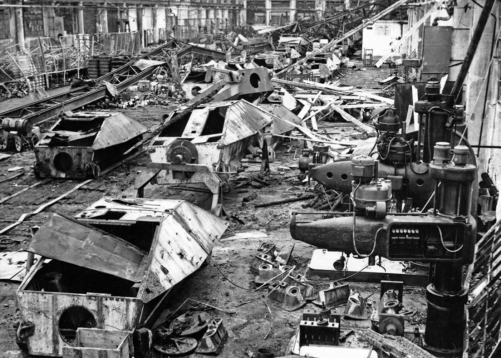 Nálet amerických bombardérů před 78 lety zdemoloval plzeňskou Škodu, zbrojovka stále vyráběla zbraně pro Německo