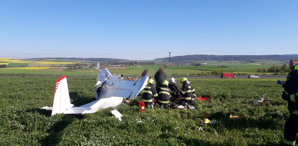 Během dvou dnů došlo už k druhé letecké nehodě, pilot ultralightu utrpěl těžká zranění