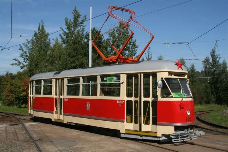 Tramvaj ČKD T1 č. 121 z roku 1956