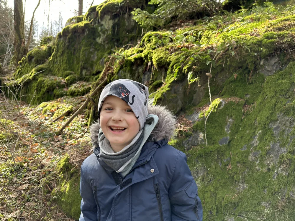 Nemůže jít jinou cestou, ani jíst jídlo, které nezná. I drobná změna zaběhlého režimu u Adama způsobí záchvat hněvu a pláče