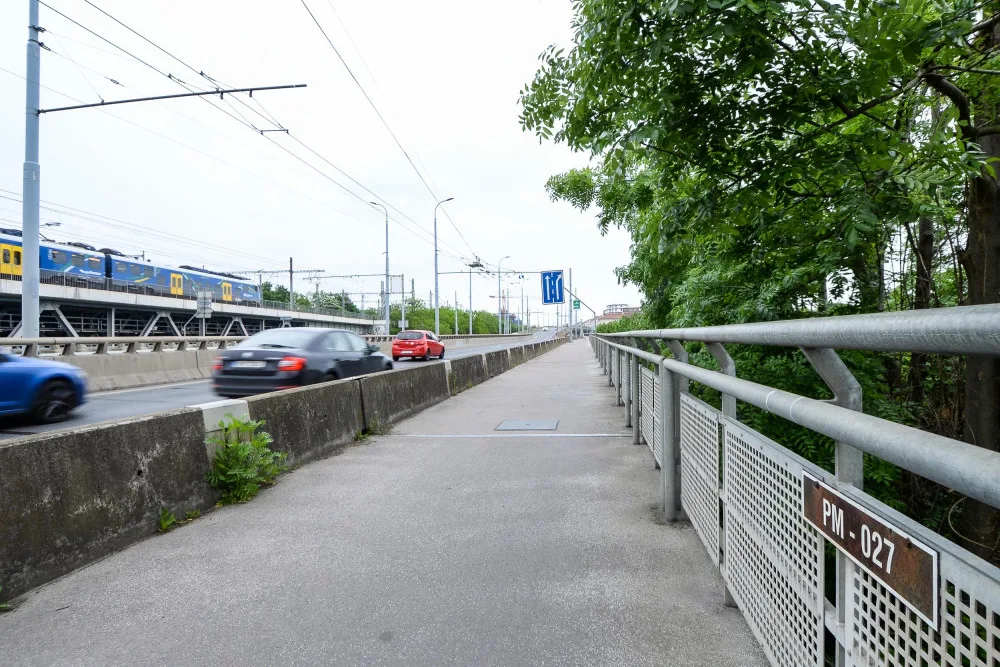 Další rána pro těžce zkoušenou dopravu v Plzni. Vypukne čtyřměsíční oprava extrémně frekventovaného mostu Milénia