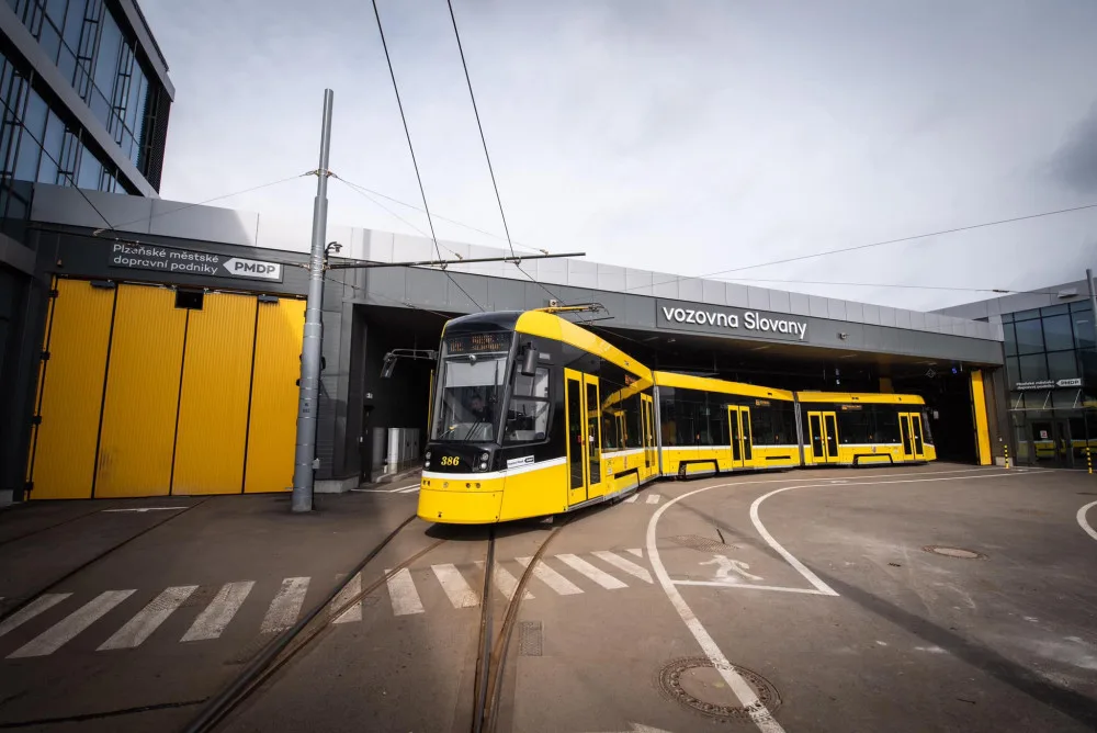 V městské hromadné dopravě v Plzni vzrostl počet přepravovaných cestujících