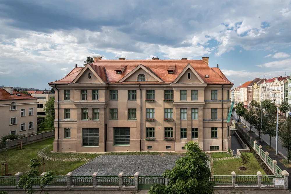 Semlerova rezidence na Klatovské třídě je zařazena mezi neobjevené skvosty České republiky pro rok 2023