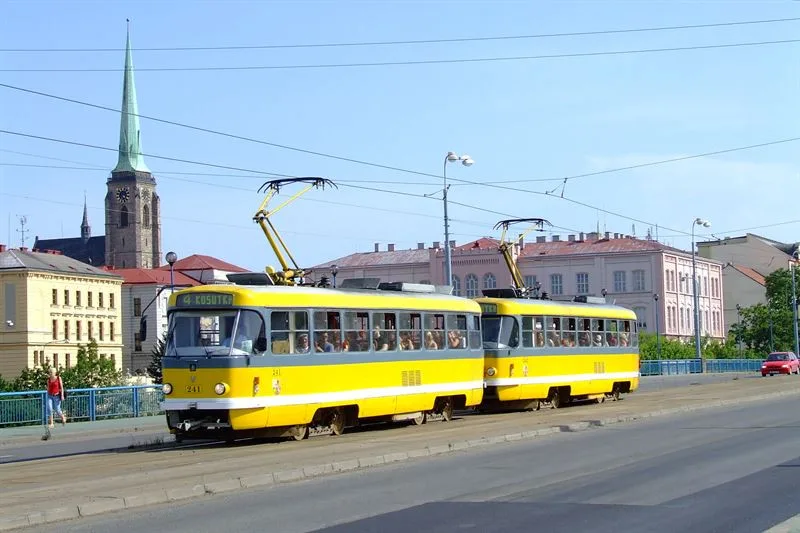 Legendární tramvaj T3 vyjede do ulic Plzně naposledy, cestující budou vozit už jen nízkopodlažní vozy