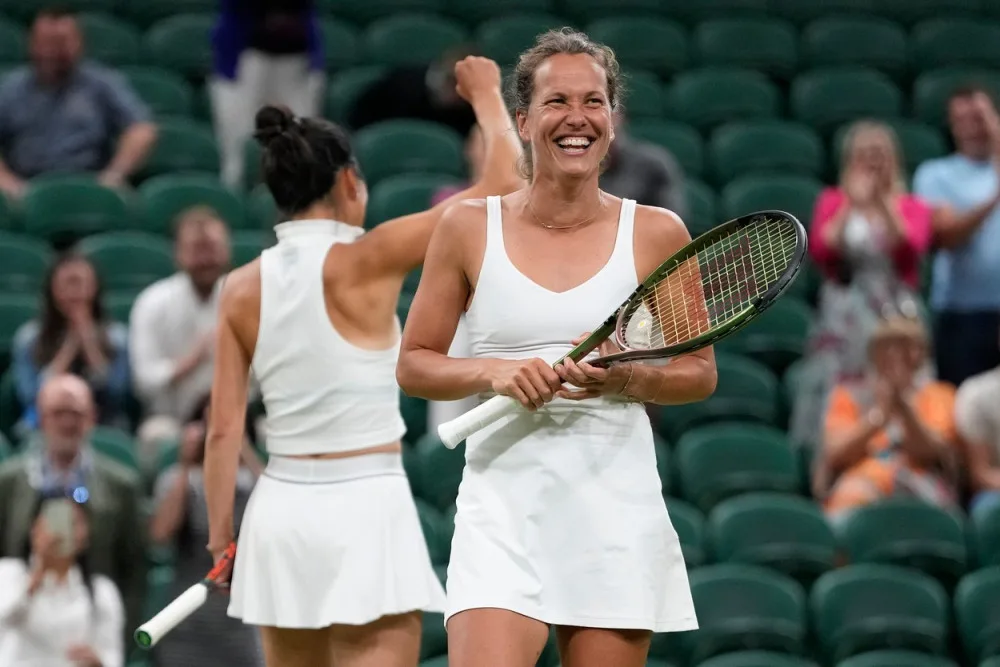Tahle pohádka má happy end, radovala se plzeňská rodačka Barbora Strýcová po wimbledonském triumfu